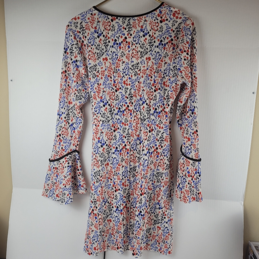 Topshop pleated wrap dress. - Picture 2 of 8